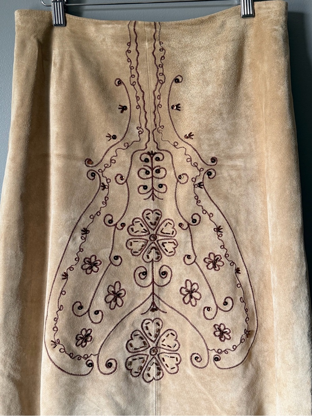 Vintage Danier Embroidered Beaded Genuine Suede Skirt Boho Western Size 6 - Picture 8 of 16